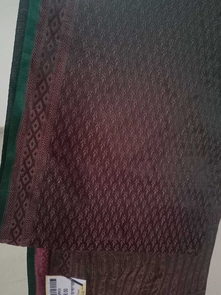Elegant shiny Nalli silk stole/ dupatta