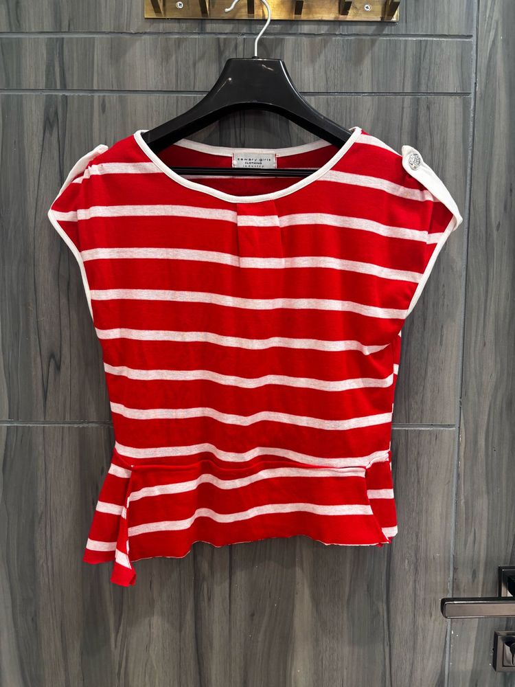 Chic Red &amp; White Striped Top