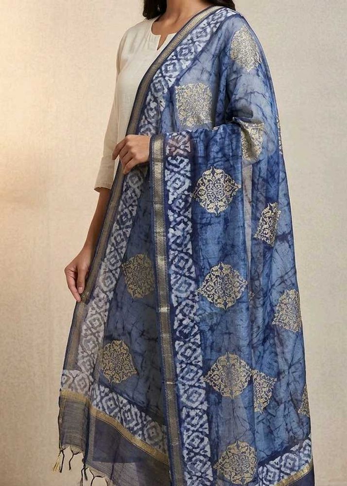 Elegant Blue &amp; Gold Print Dupatta