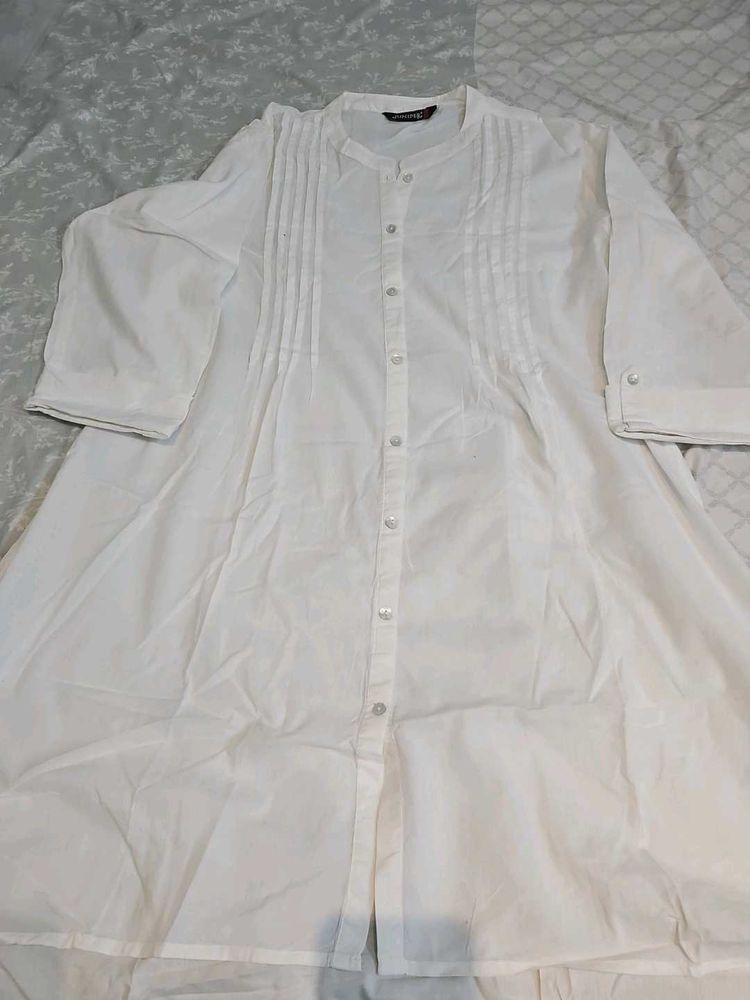 Elegant White Pleated Kurta