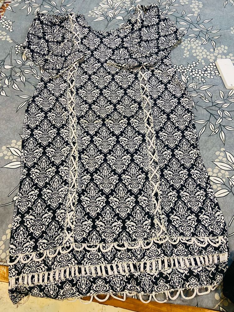 Stylish Black &amp; White Patterned Kurta