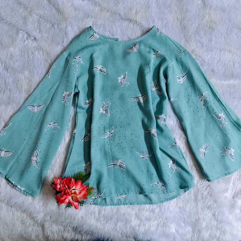 🆕 Boho Bird Print Bell Sleeve Top