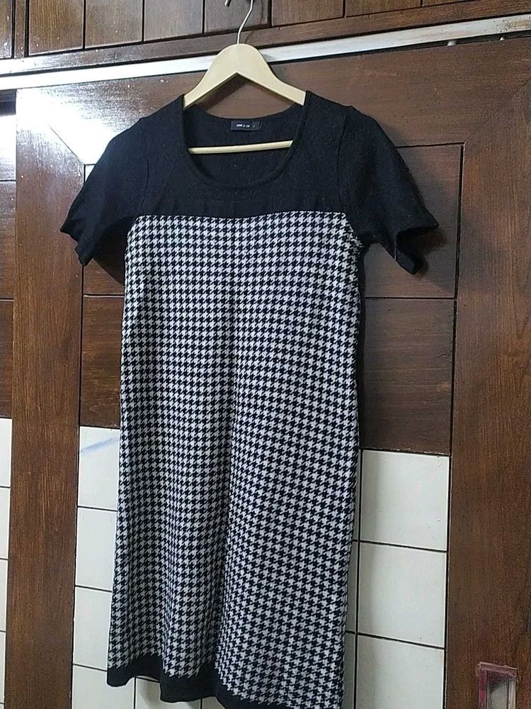 Houndstooth Knit Mini Dress