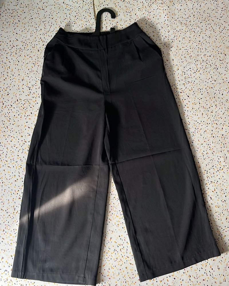 Black Wide Leg Cropped Pants