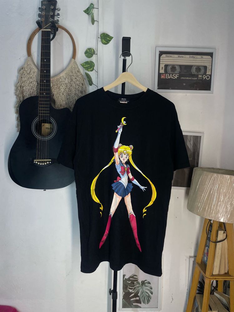 Sailor Moon Graphic T-Shirt
