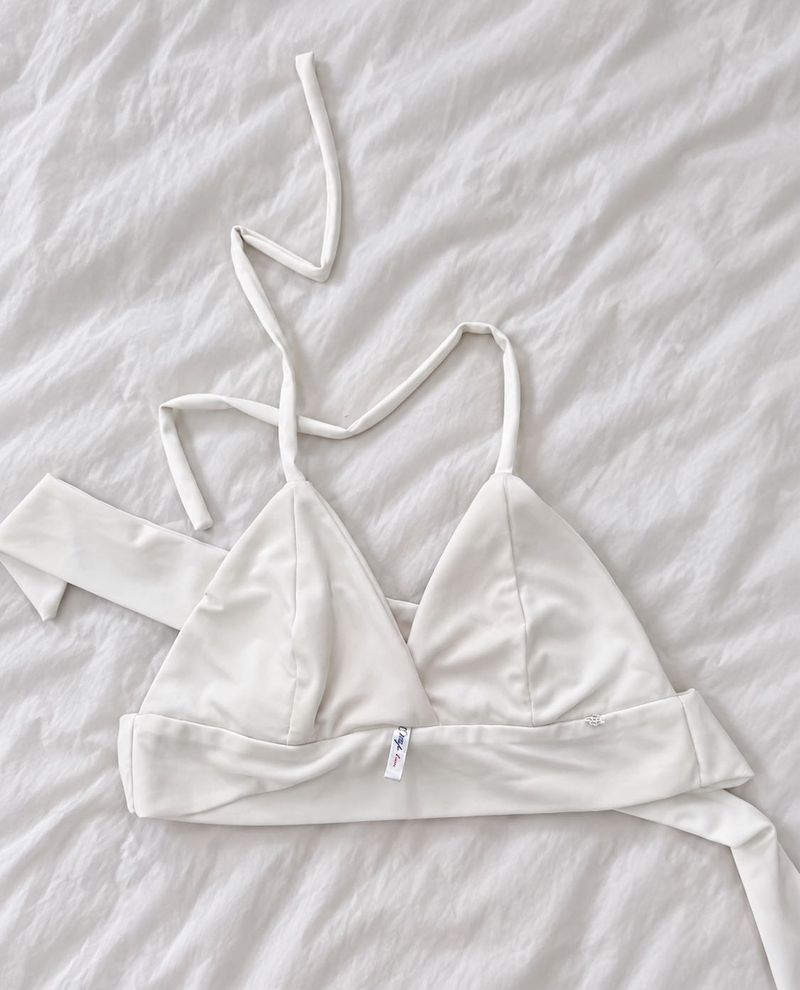 Chic White Halter Neck Crop Top