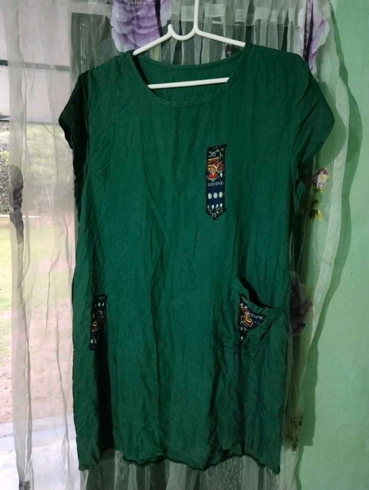 Length 33,Green Kurta with Embroidered Pocket