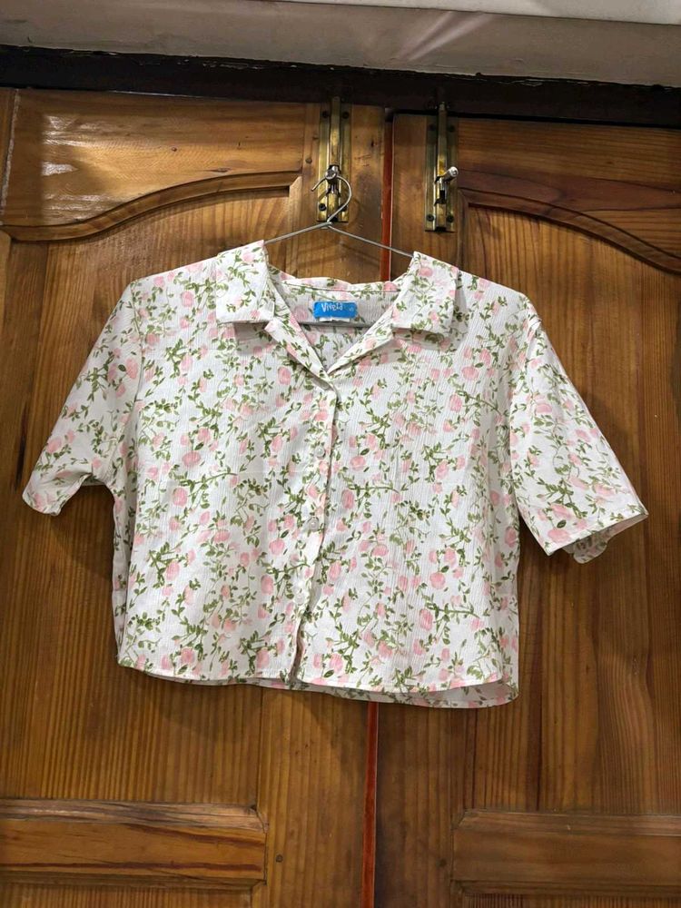 Cute Floral Button-Up Crop Top