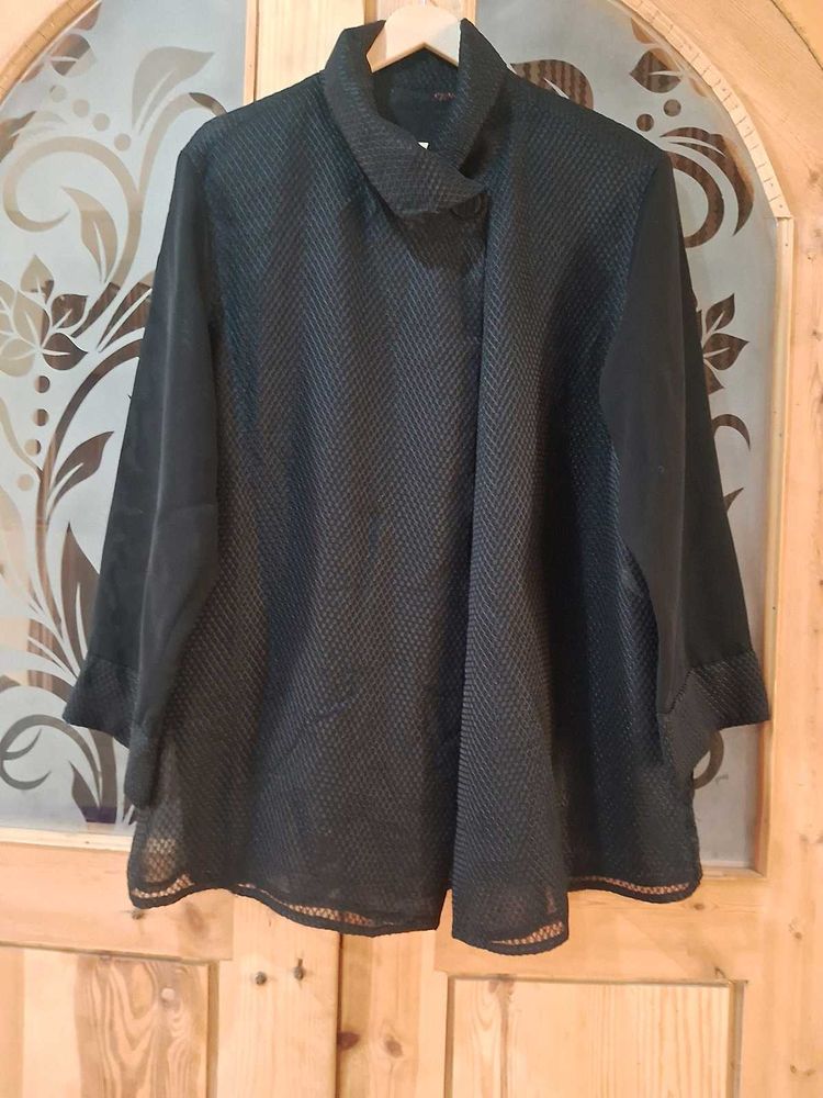 Stylish Black Textured Top
