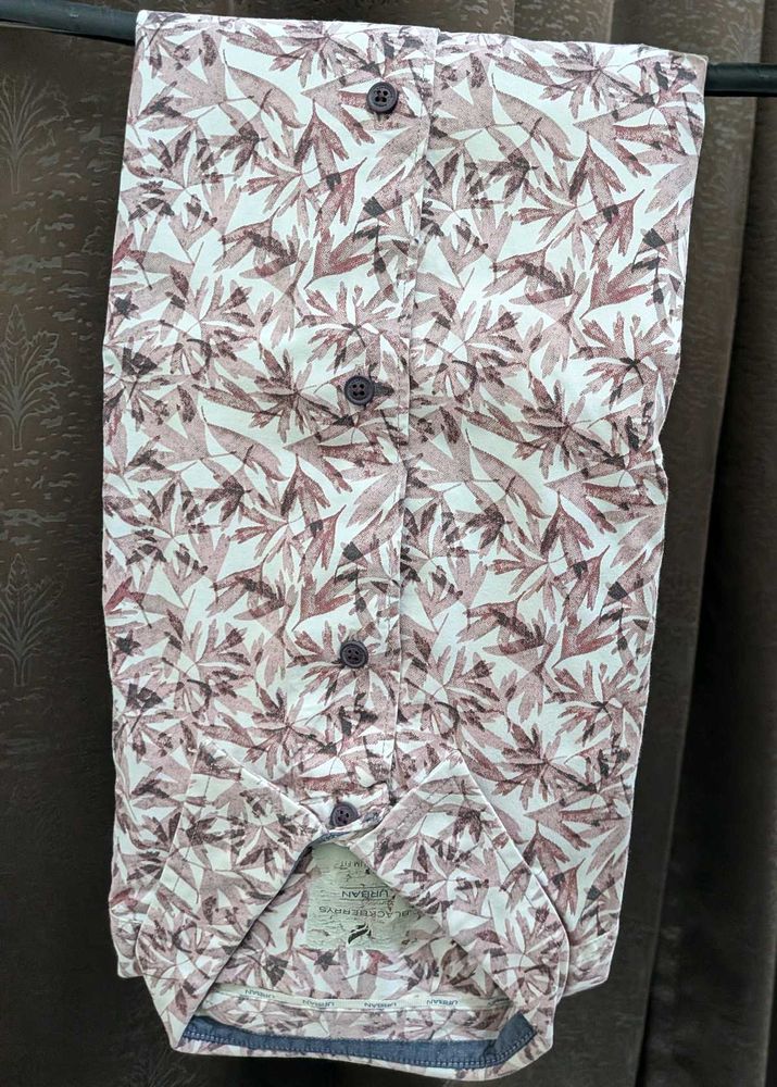 Men's Printed Button-Down Shirt