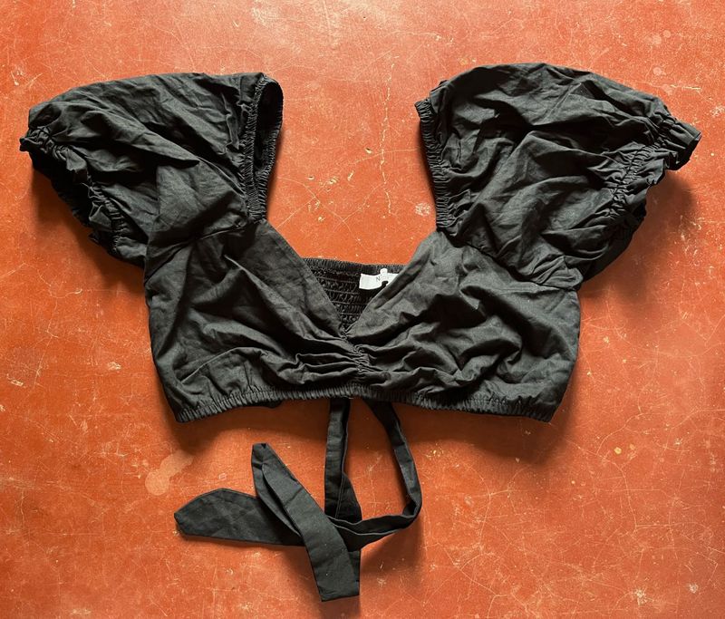 Stylish Black Puff Sleeve Crop Top