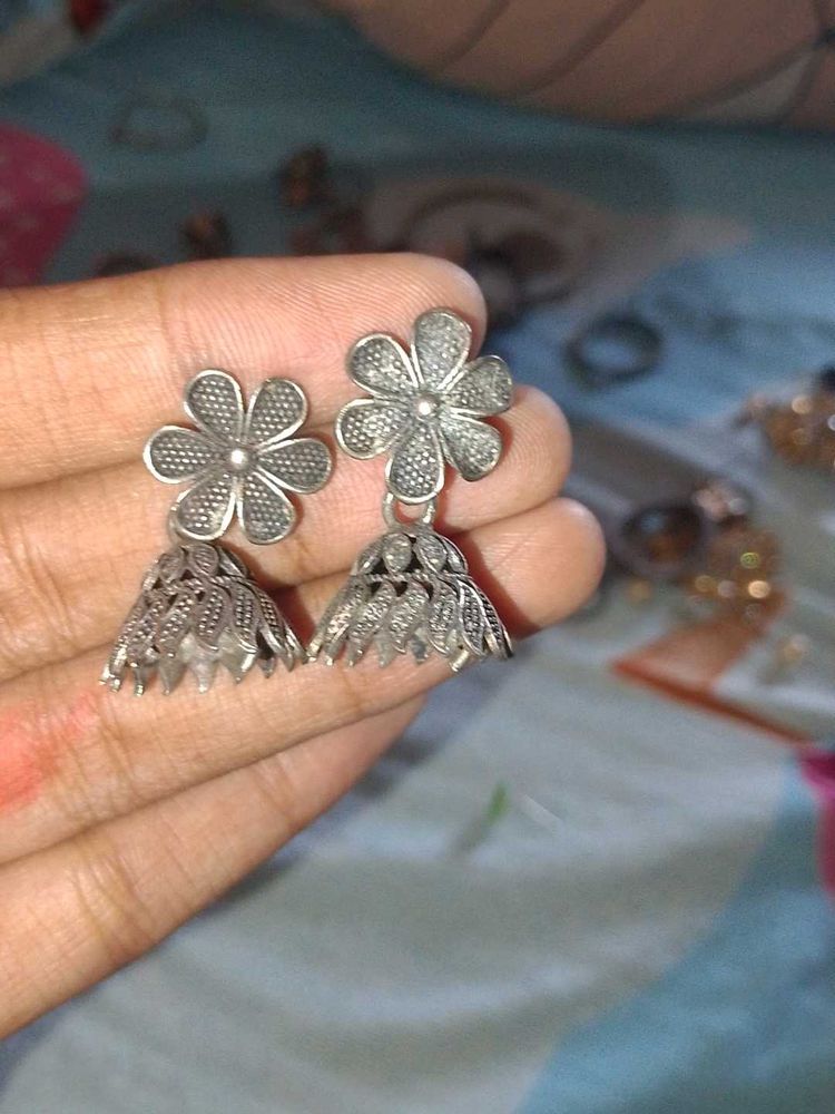 Beautiful Floral Jhumka Earrings