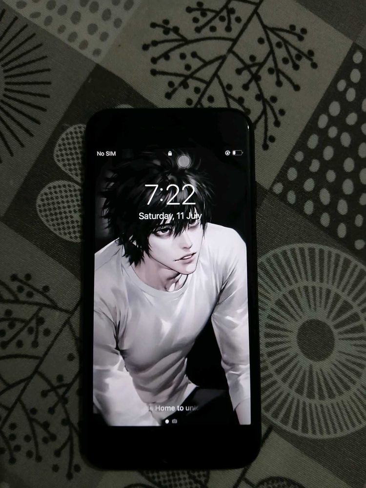 SOLD iphone 7 32gb
