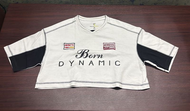 White Cropped T-Shirt with Graphic Print