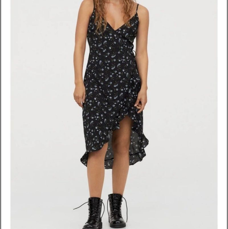 H&amp;M Chic Floral Print Wrap Dress