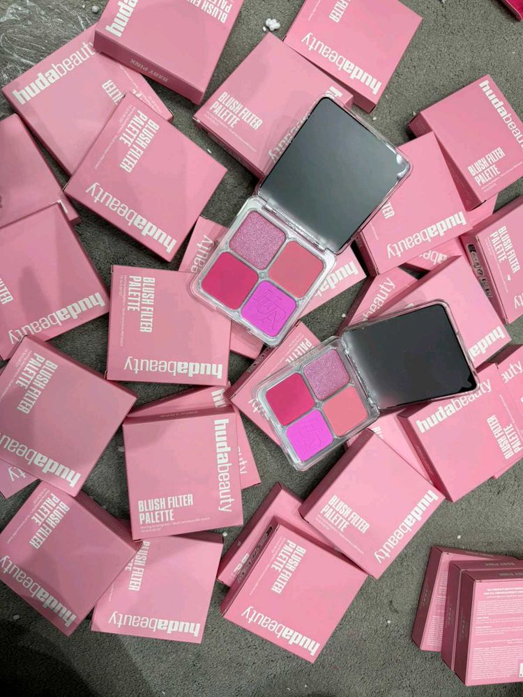 Huda Beauty Blush Filter Palette