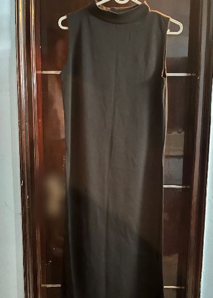 Sleeveless Mock Neck Maxi Dress