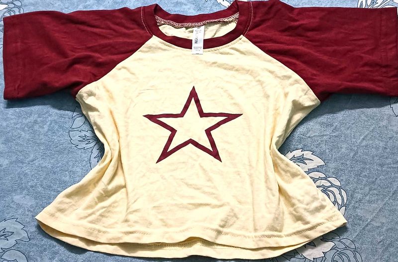 Cream &amp; Burgundy Star crop T-Shirt