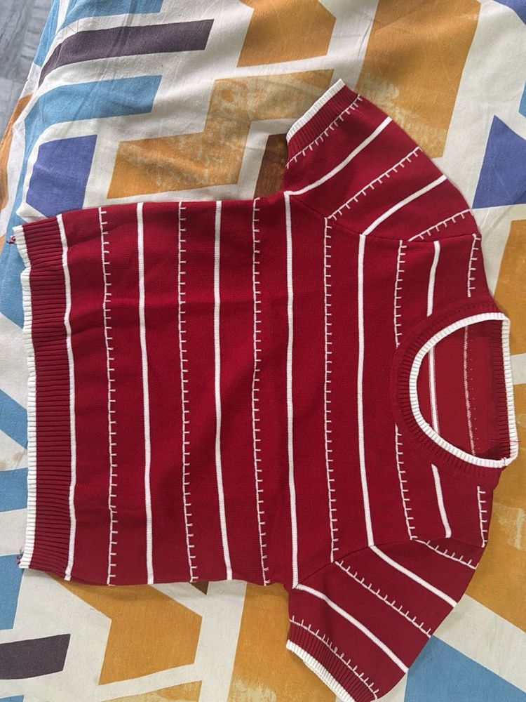 red crop top
