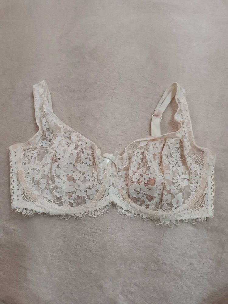 Delicate Lace Bra 38F