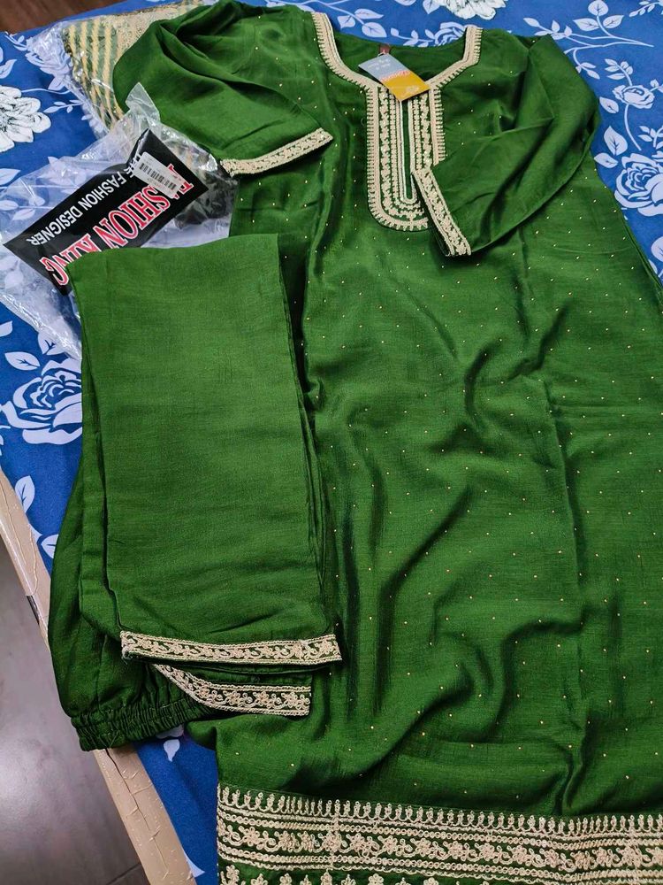 Green Ready Made Suit With Dupatta
