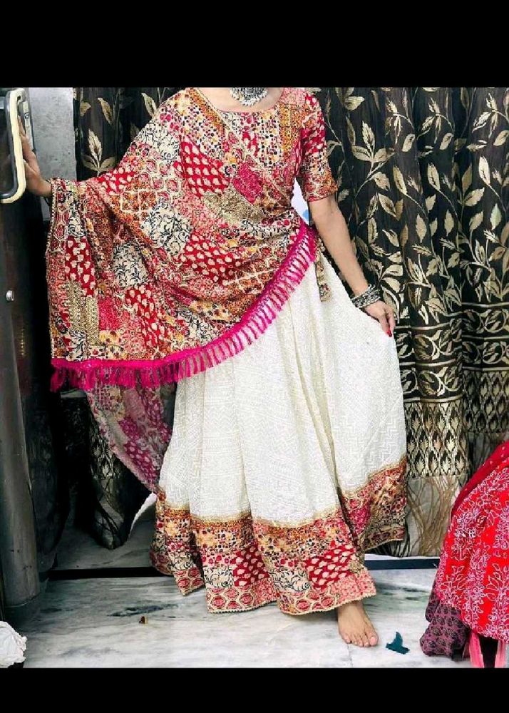 Beautiful Ethnic Lehenga Choli Set