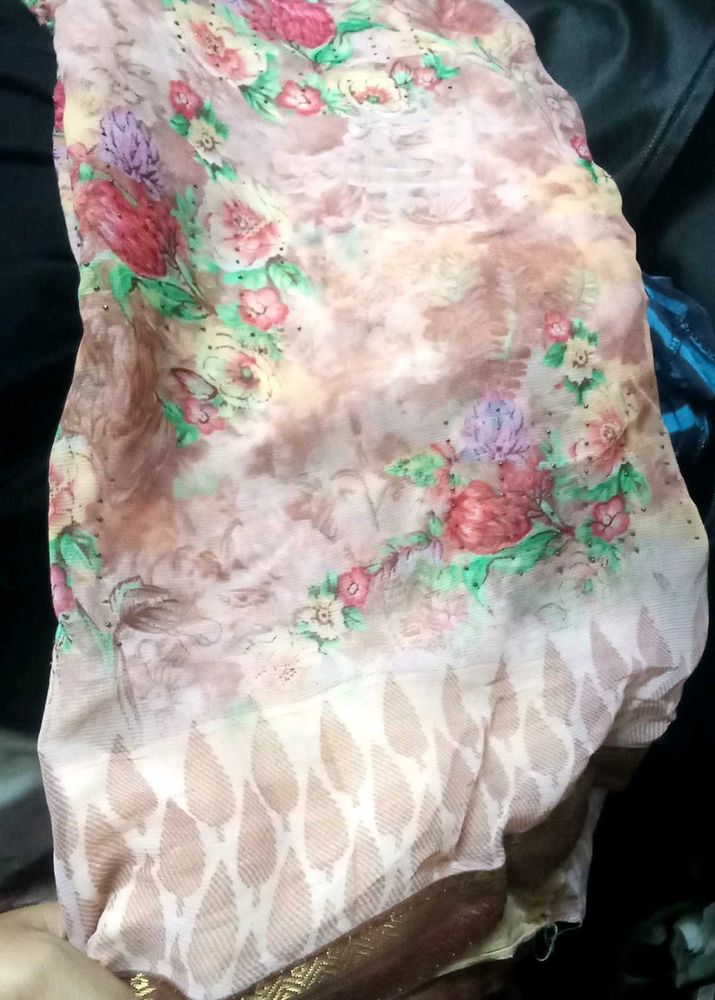 Elegant Floral Print Saree