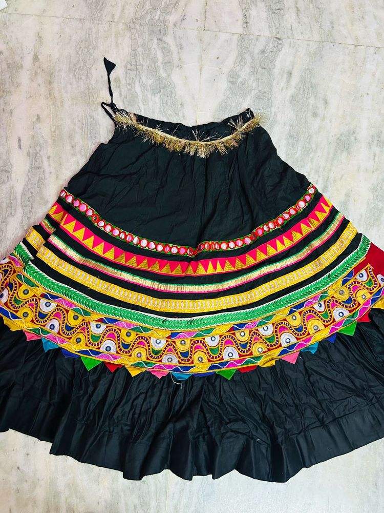 Embroidered reversible Black Skirt