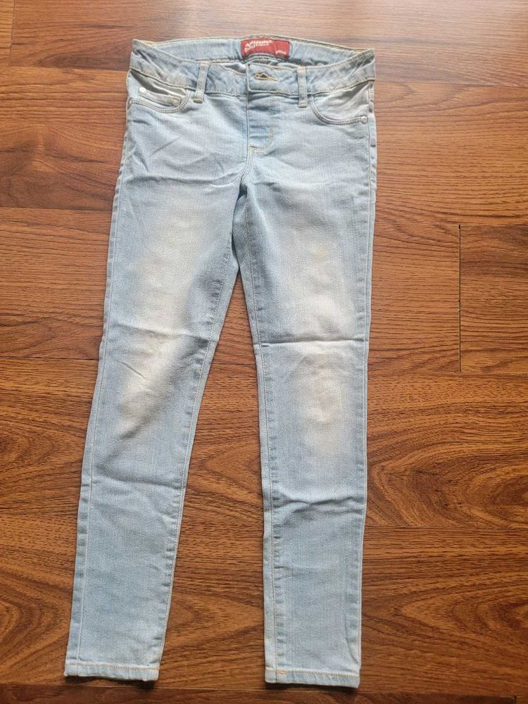 Light Wash Denim Jeans