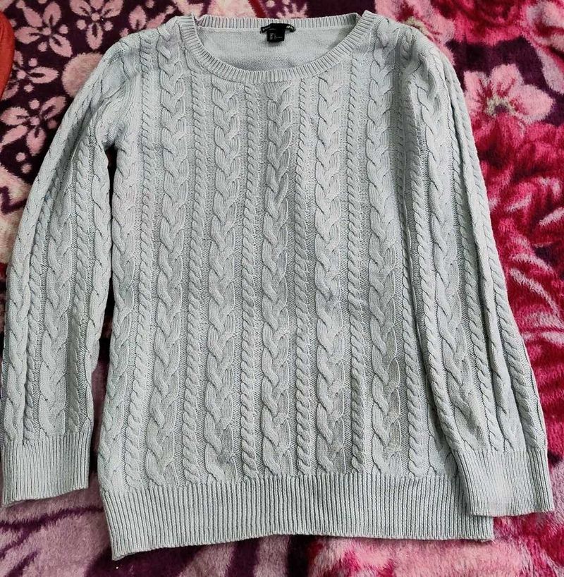 A Basic H&amp;M Pullover/ Sweatshirt