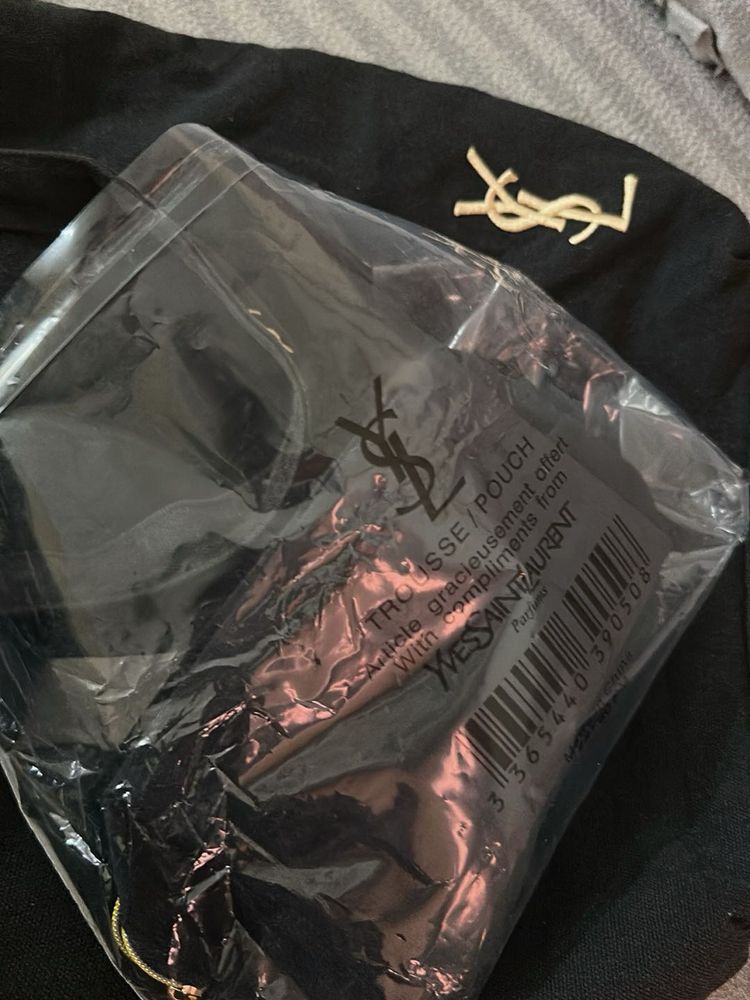 Yves Saint Laurent Pouch