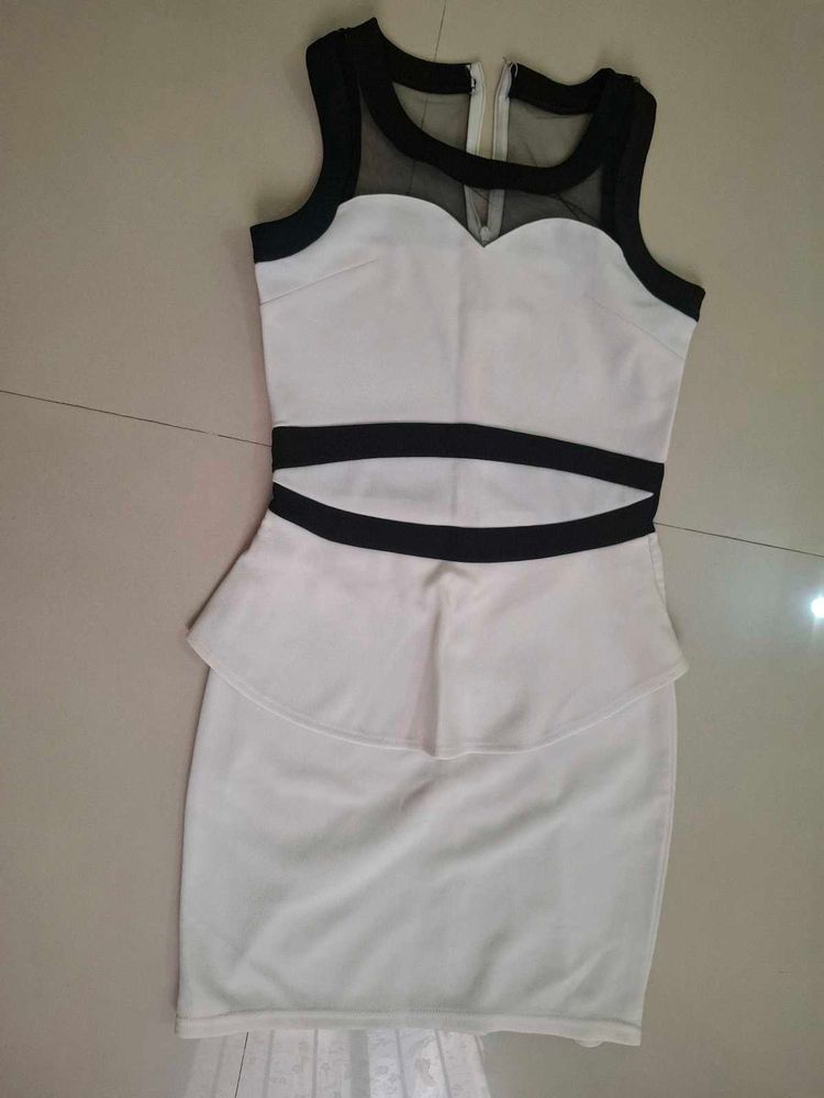 Chic White &amp; Black Peplum Dress
