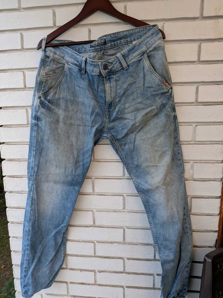 Light Wash Denim Jeans