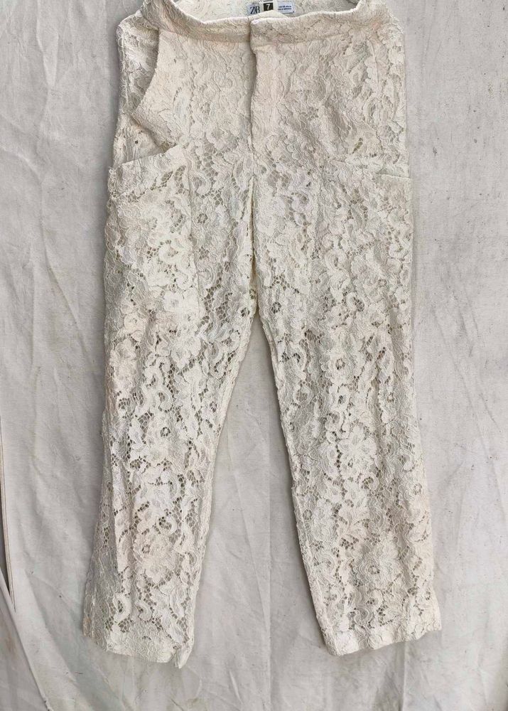 25116. Elegant Lace Pants