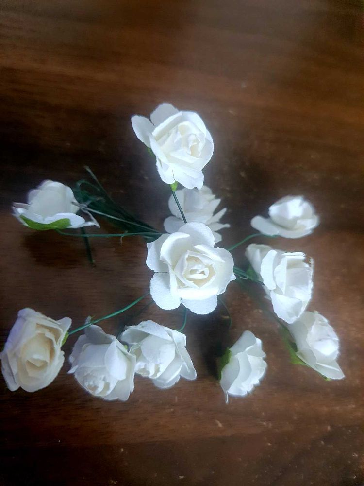 White Rose Floral Wire Embellishments