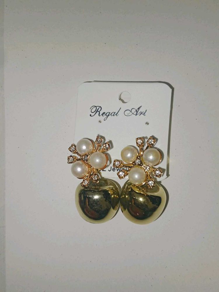 Elegant Golden Pearl Drop Earrings