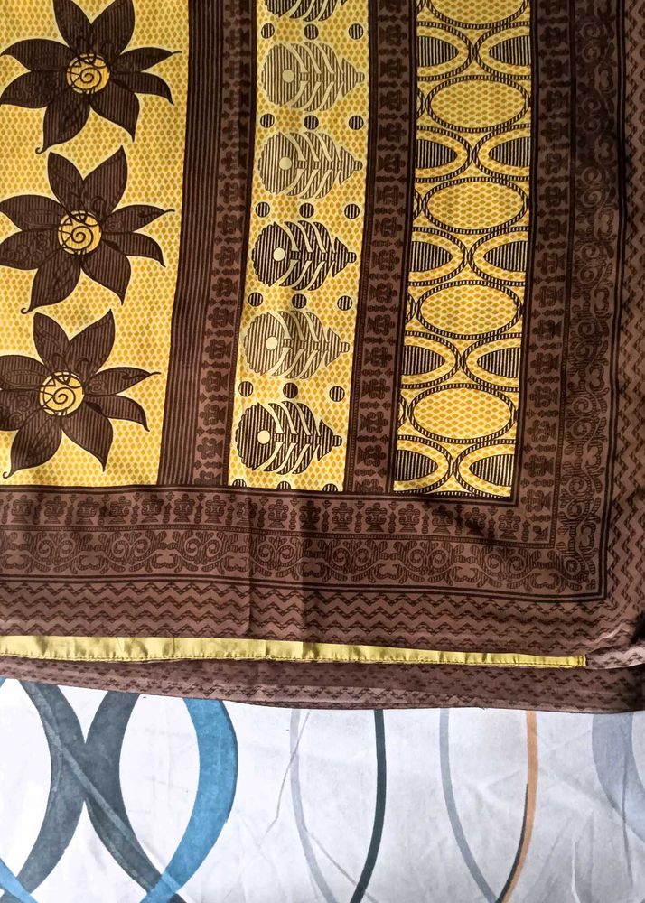 Brown Floral &amp; Fish Print Saree