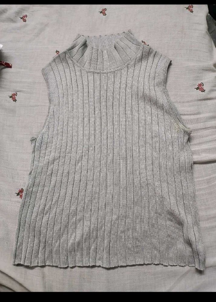 Sleeveless Ribbed Mock Neck Top