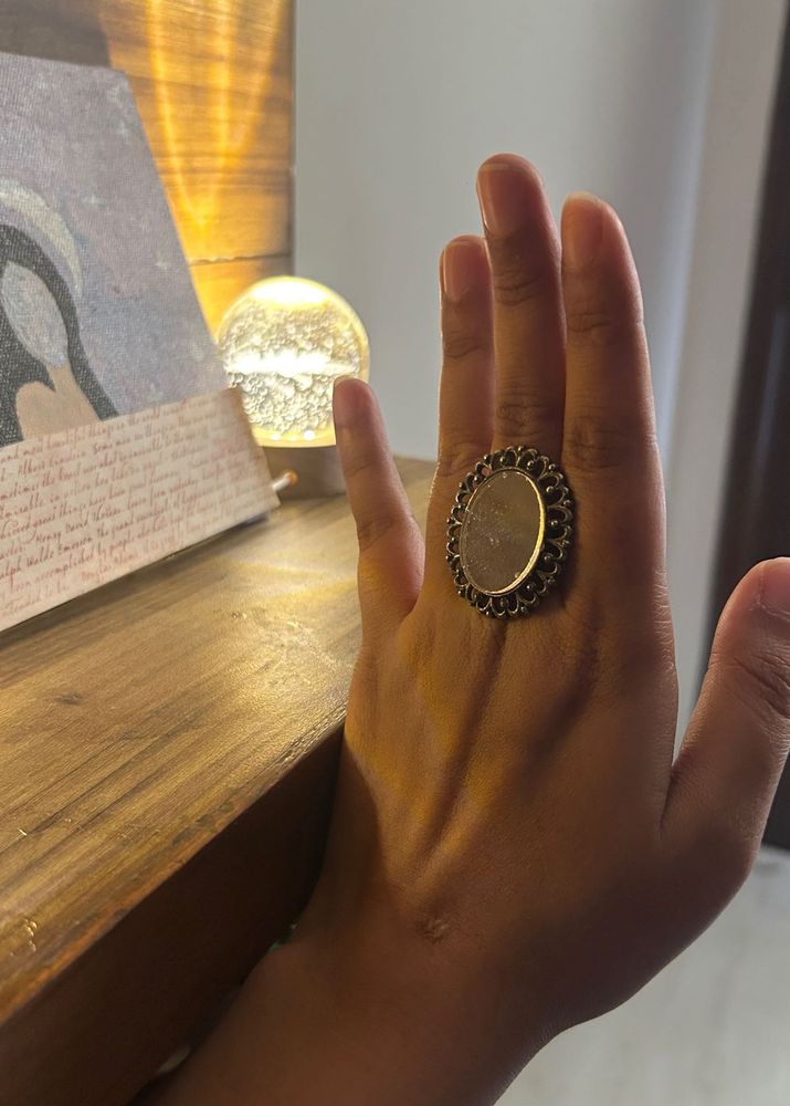 Vintage Style Oval Statement Mirror Ring