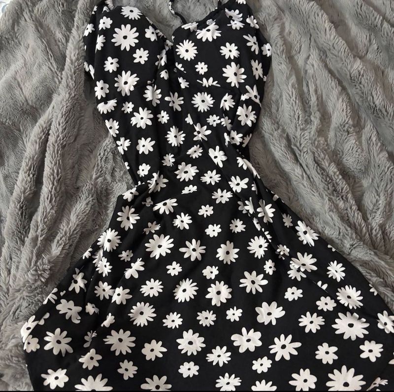 Halter neck Mini Dress♠️