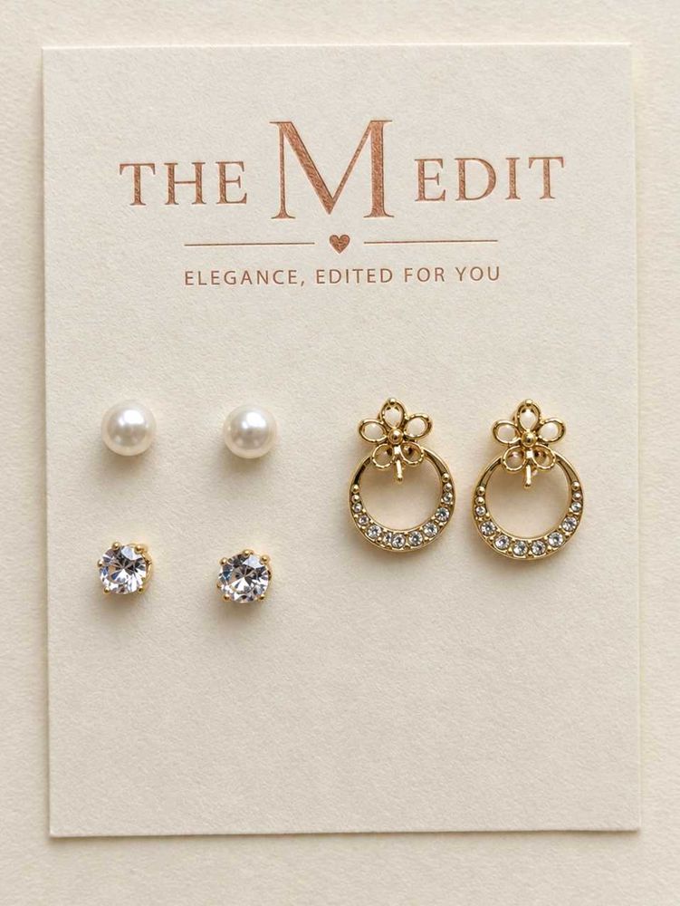 Gold Floral Rhinestone Drop Earrings 🌼