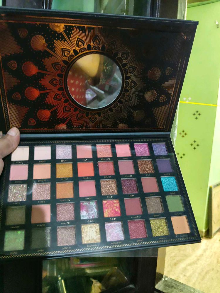 Beautiful Eyeshadow Palette