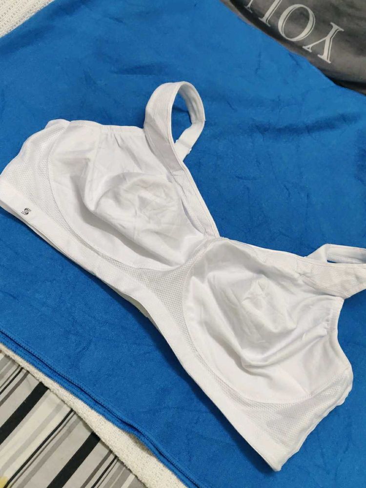 GLAMORISE White Sports Bra