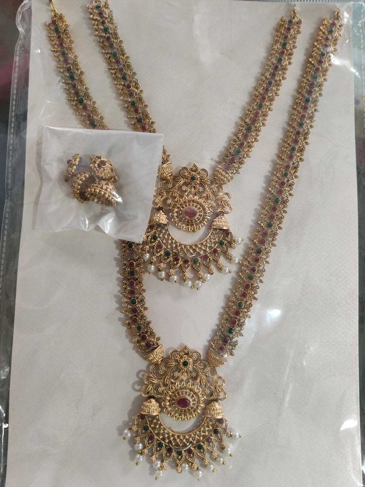 Traditional Indian Gold-Tone Necklace Set