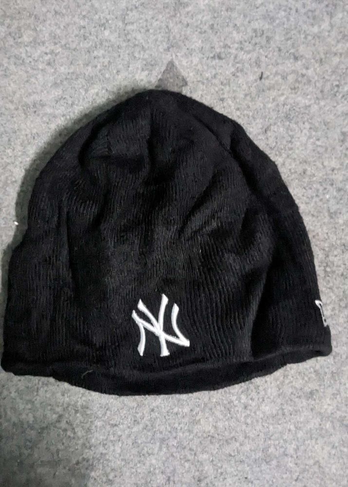 New York Yankees Beanie Hat