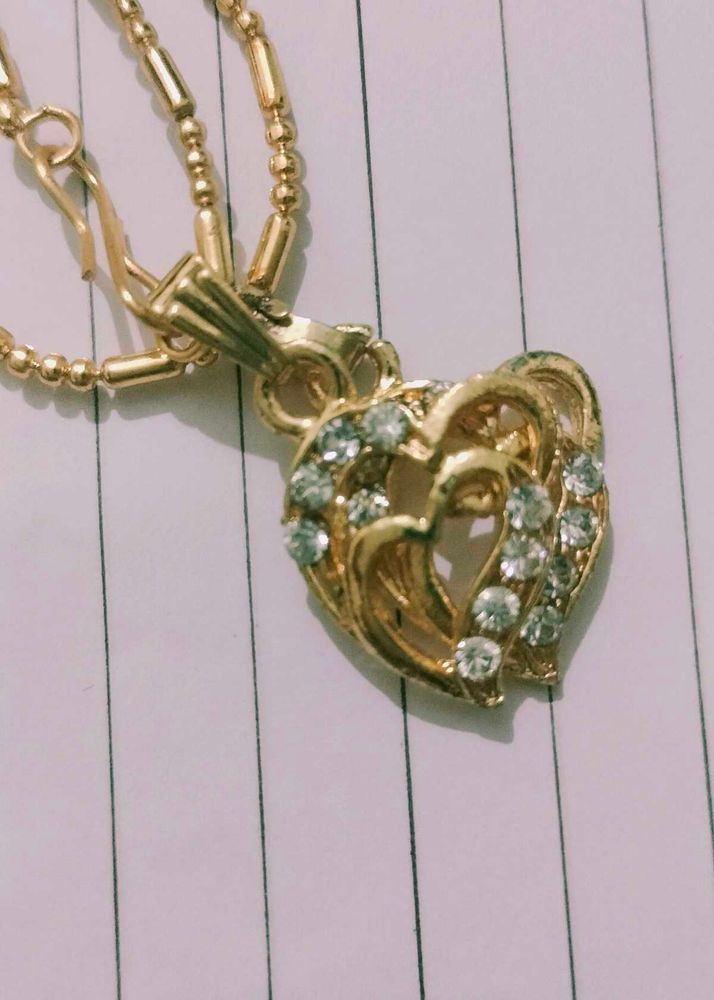 2 Brand new Elegant Gold Chain