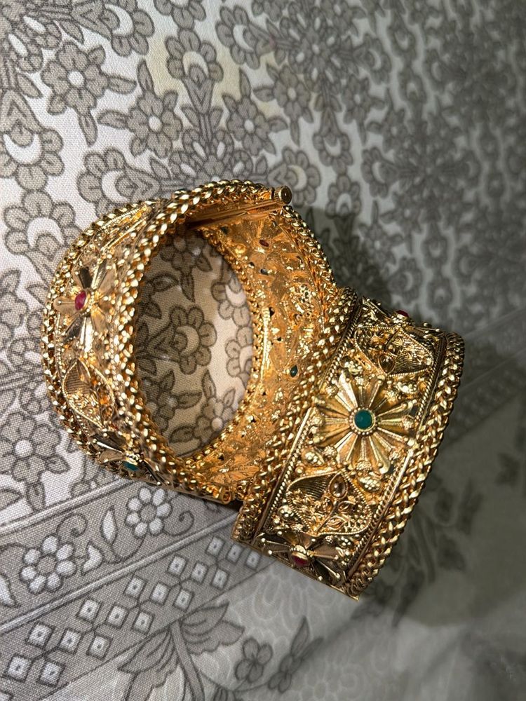 Gold Kada Bangles