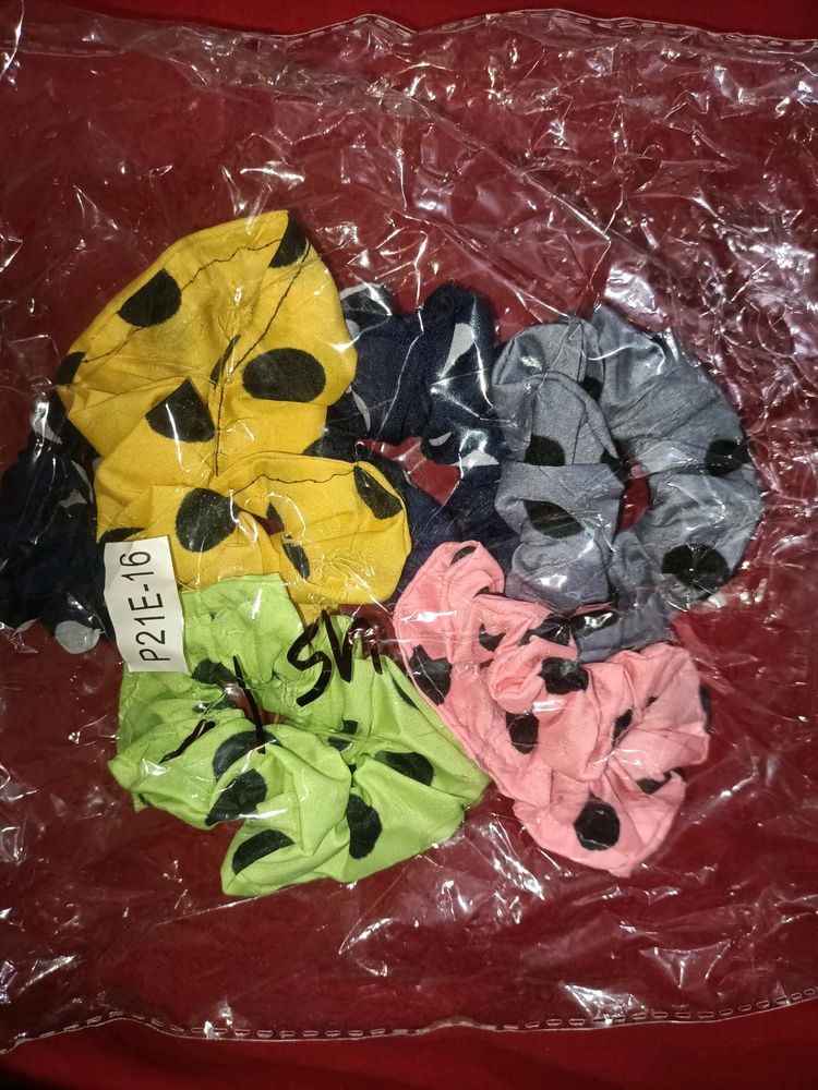 Polka Dot Scrunchies