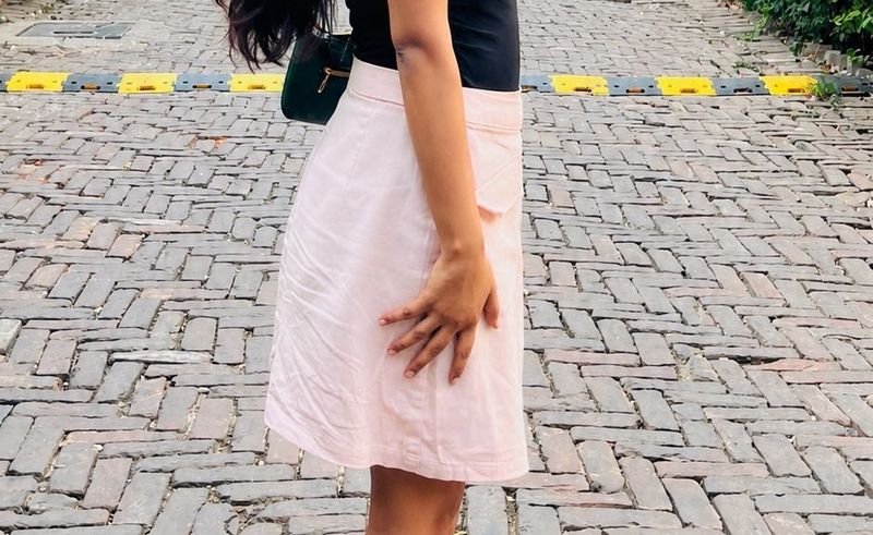Chic Beige Skirt - Stylish &amp; Versatile