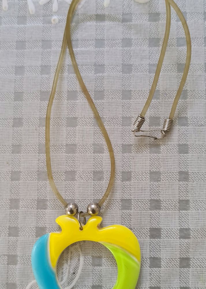 Vibrant apple shaped neckpiece &amp; danglers Set